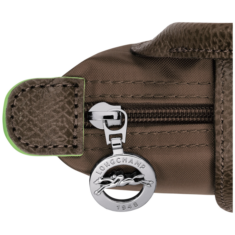 Pouches Longchamp Le Pliage Green Pouch with handle Masculino Terra | LC-VTOQ2849